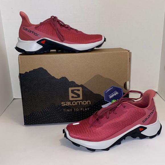 Salomon Shoes - NEW size 8  women’s Salomon Alphacross 3w